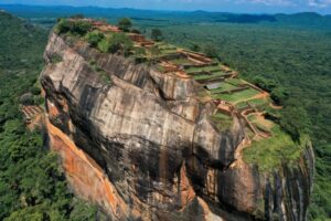 Chuyến khám phá Sri Lanka để lại trong lòng Quang Vinh những ấn tượng sâu sắc về vẻ đẹp thiên nhiên và văn hóa nơi đây.